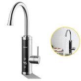 aquecedor de água elétrico de aço inoxidável com controle de temperatura de toque instalado em uma pia de cozinha. O aquecedor tem um design moderno e uma tela digital que mostra a temperatura da água.